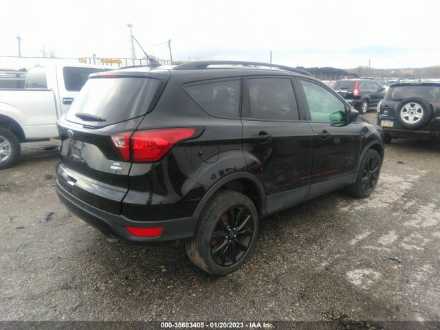 Ford ESCAPE SE 2019 1FMCU9GD9KUB93058 Image 5