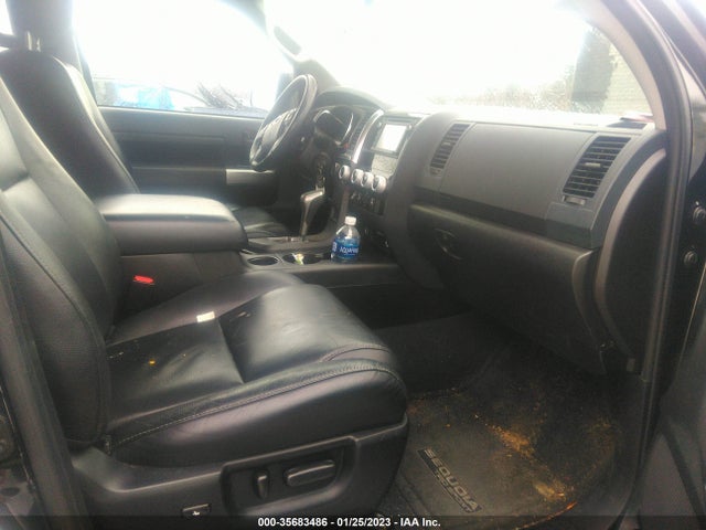 Toyota Sequoia 2019 5TDBY5G15KS166642 Image 6
