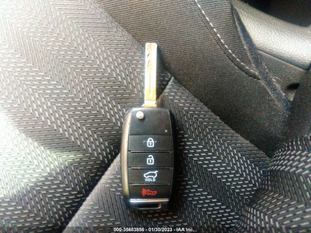 KNDPM3AC2K7609338 KIA Sportage Lx