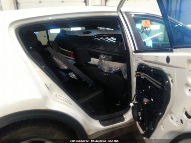 KNDPMCAC8J7466541 KIA Sportage Lx