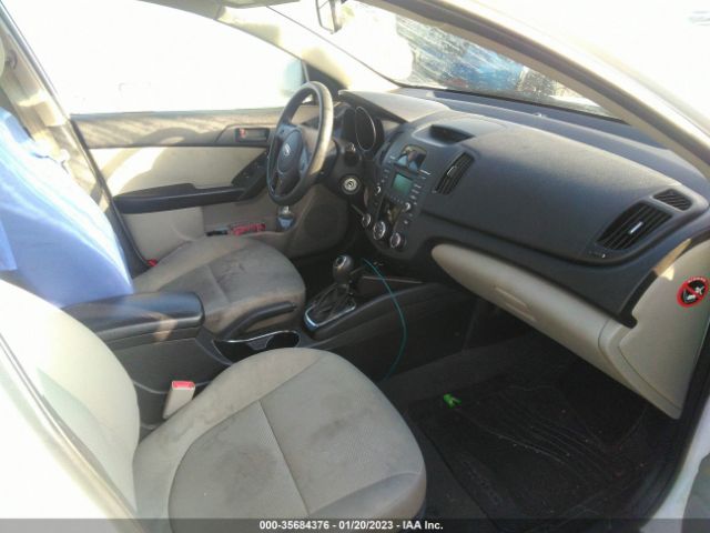 KNAFU4A29C5543583 KIA FORTE EX