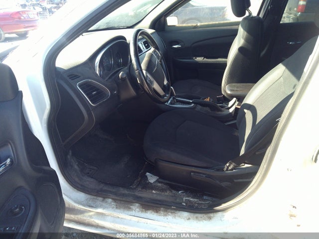 Chrysler 200 2013 1C3CCBBB3DN601589 Image 9