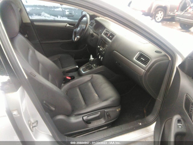 3VWLL7AJXEM443388 Volkswagen Jetta Sedan Tdi W/premium/nav