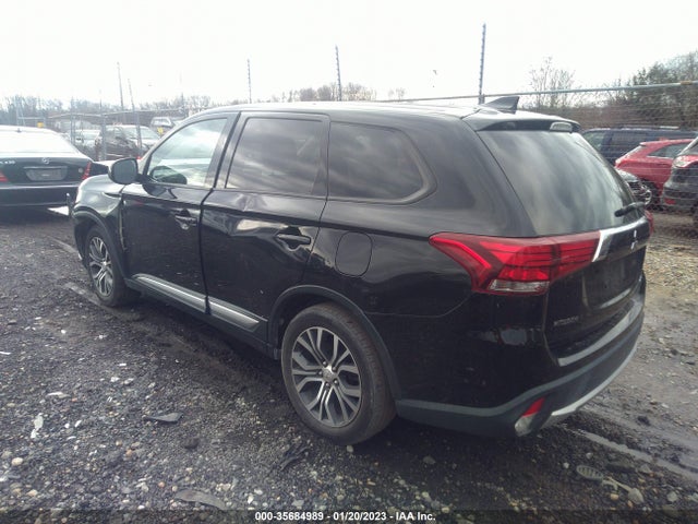 2018 MITSUBISHI OUTLANDER ES VIN: JA4AD2A35JZ052969