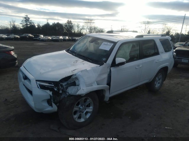 Toyota 4RUNNER 2022 JTENU5JR4N6066149 Image 2