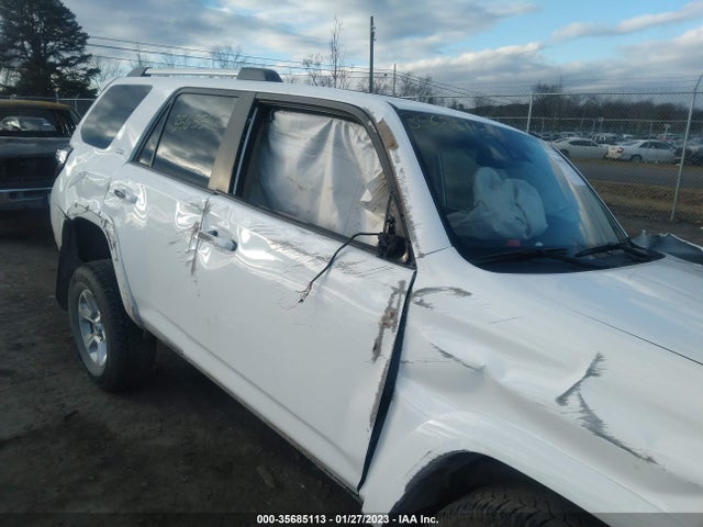 Toyota 4RUNNER 2022 JTENU5JR4N6066149 Image 6