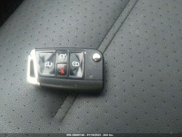 2015 Volkswagen Golf, VIN: WVWPP7AUXFW910586