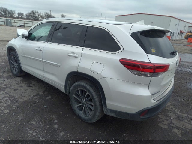 2018 Toyota Highlander, VIN: 5TDKZRFH5JS547991