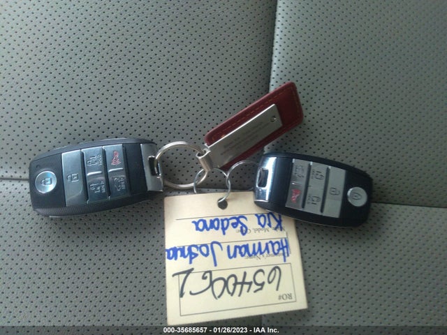 2020 KIA SEDONA EX VIN: KNDMB5C16L6575394