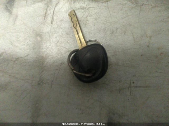 KNADM4A3XE6400946 KIA RIO LX