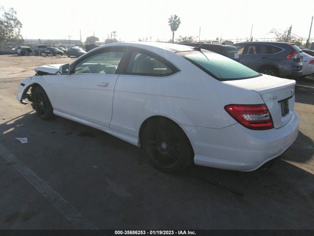 WDDGJ4HB8FG405408 Mercedes-Benz C-Class