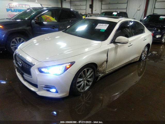 2015 Infiniti Q50, VIN: JN1BV7AR3FM423496