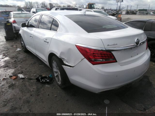 1G4GB5G32GF205537 Buick Lacrosse Leather