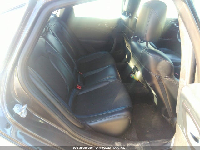 Chrysler 200 S 2015 1C3CCCBB1FN746395 Image 8