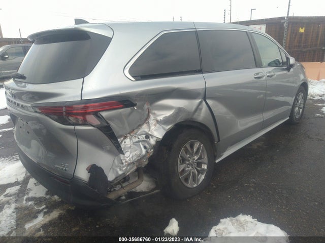 2022 Toyota Sienna, VIN: 5TDKRKEC1NS117166