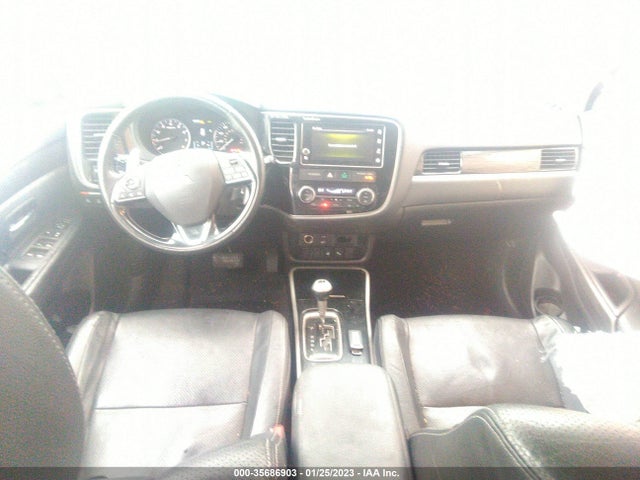 JA4JZ4AXXJZ059156 Mitsubishi OUTLANDER GT