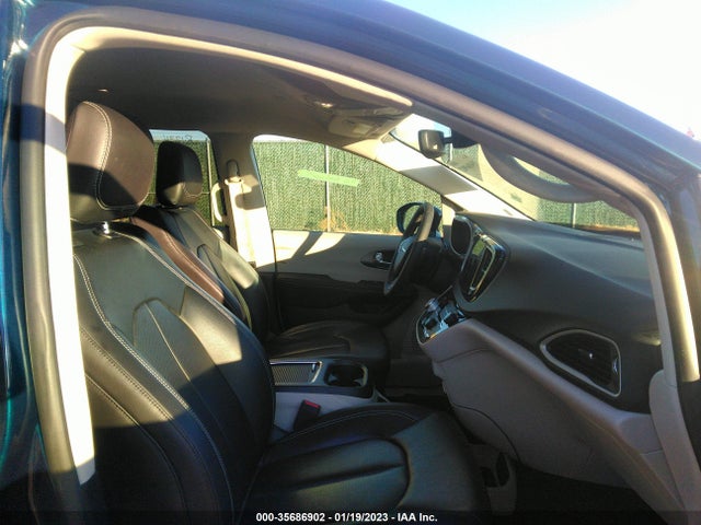 Chrysler Pacifica Touring L 2022 аукцион фото