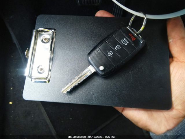 3KPFK4A75HE123478 KIA FORTE LX