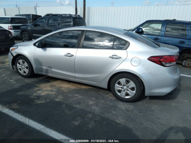 3KPFK4A75HE123478 KIA FORTE LX
