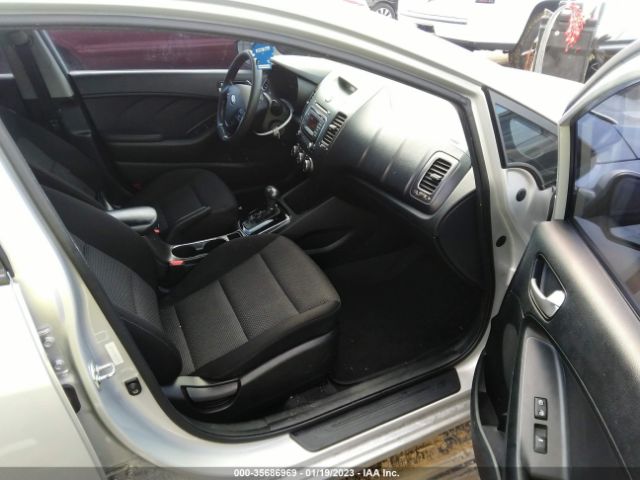 3KPFK4A75HE123478 KIA FORTE LX