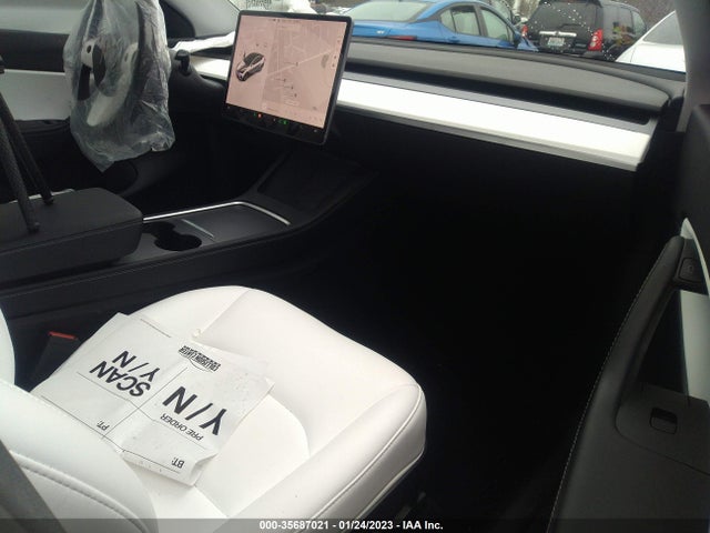 Tesla Model Y 2021 5YJYGDEE2MF230933 Image 5