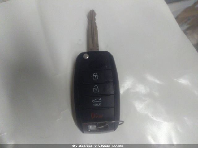 3KPFK4A78HE110465 KIA FORTE LX