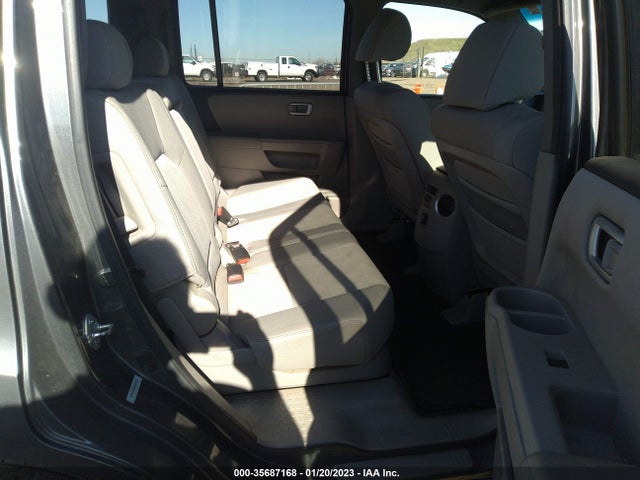 2011 HONDA PILOT LX VIN: 5FNYF4H24BB045056