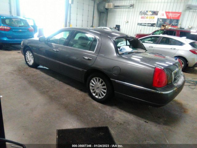 1LNHM82W43Y642116 Lincoln Town Car