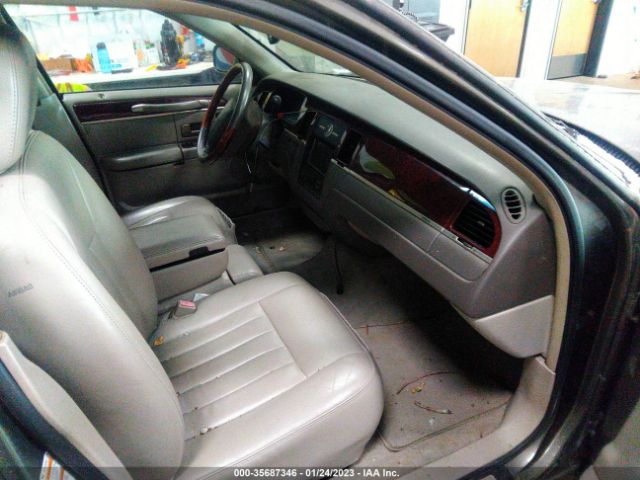 1LNHM82W43Y642116 Lincoln Town Car