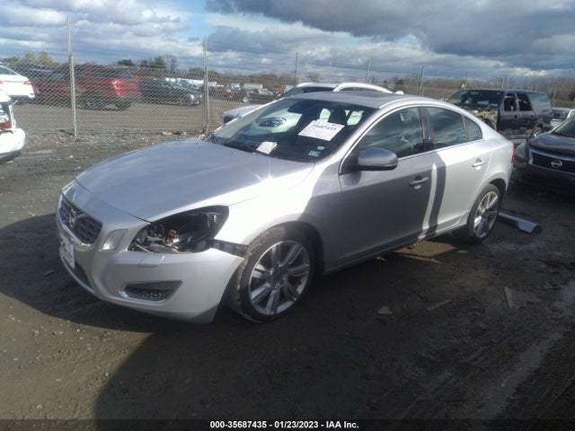 Volvo S60 2012 YV1622FS5C2110022 Image 2