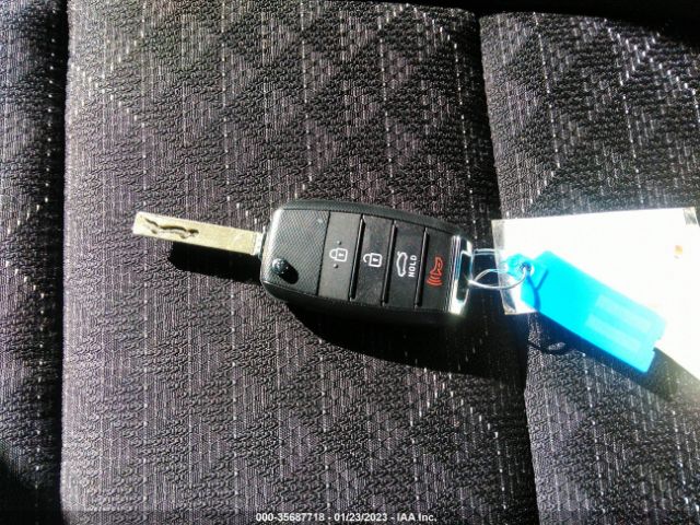 3KPA25AD5PE518412 KIA Rio 5-door S