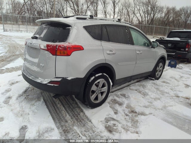 2015 Toyota RAV4, VIN: 2T3RFREV5FW406102