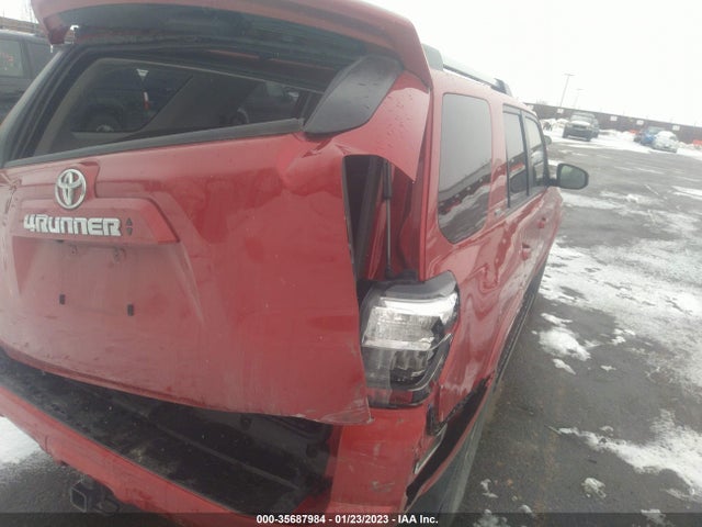 2021 Toyota 4Runner, VIN: JTEMU5JR5M5917777