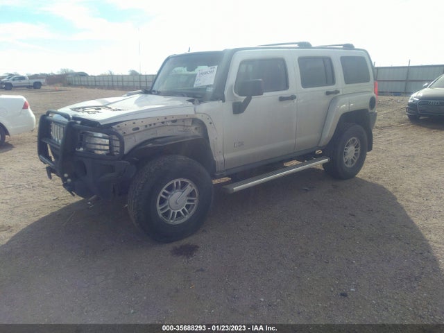 Hummer H3 SUV 2010 5GTMNGEE2A8115789 Image 2
