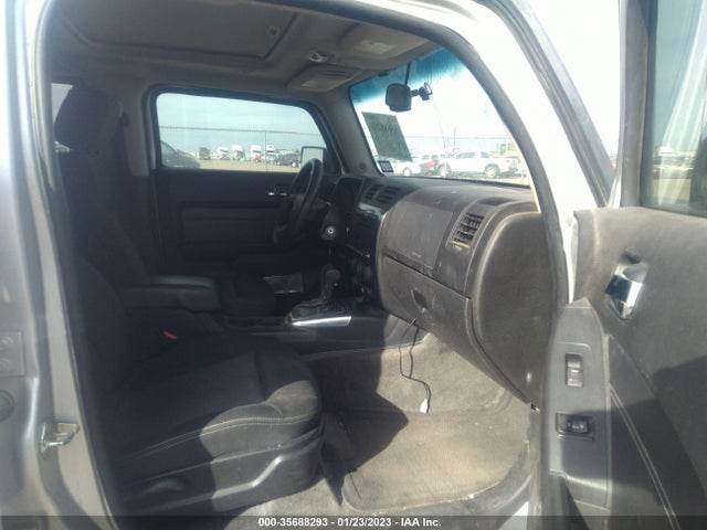 Hummer H3 SUV 2010 5GTMNGEE2A8115789 Image 6