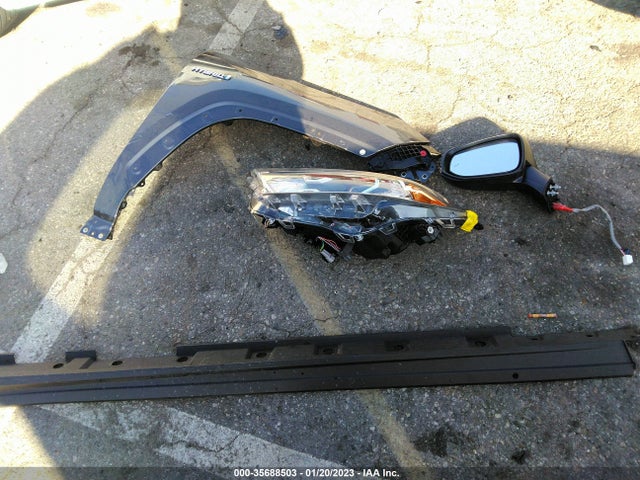 2021 Toyota RAV4, VIN: JTMB6RFV3MD040215
