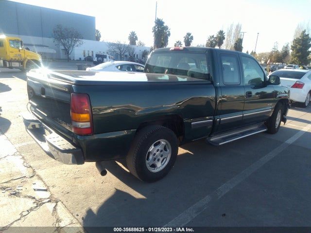 2002 CHEVROLET SILVERADO 1500 LS VIN: 2GCEC19TX21185391