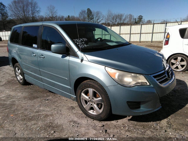 2010 2V4RW3D11AR296430 main image