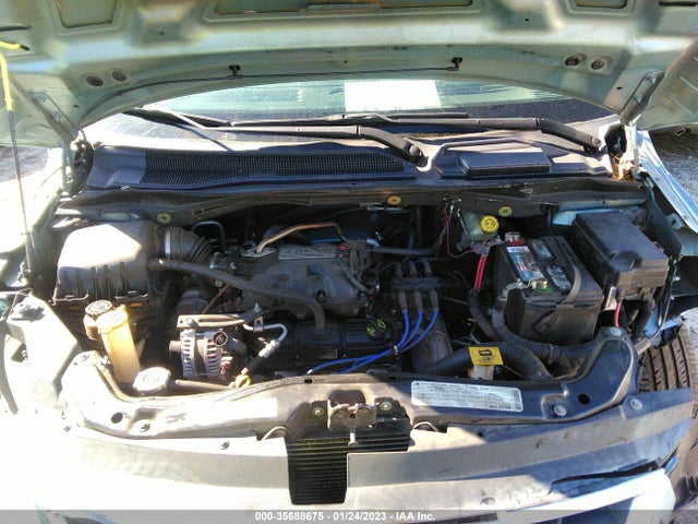 Volkswagen Routan 2010 2V4RW3D11AR296430 Image 10