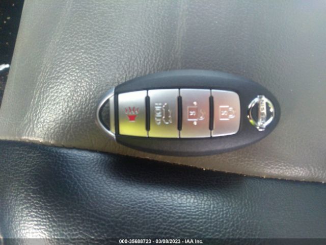 5N1DR2MM9KC637627 Nissan Pathfinder Sl