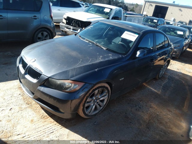 BMW 3 Series 328i 2007 WBAVA33527PV67630 Image 2
