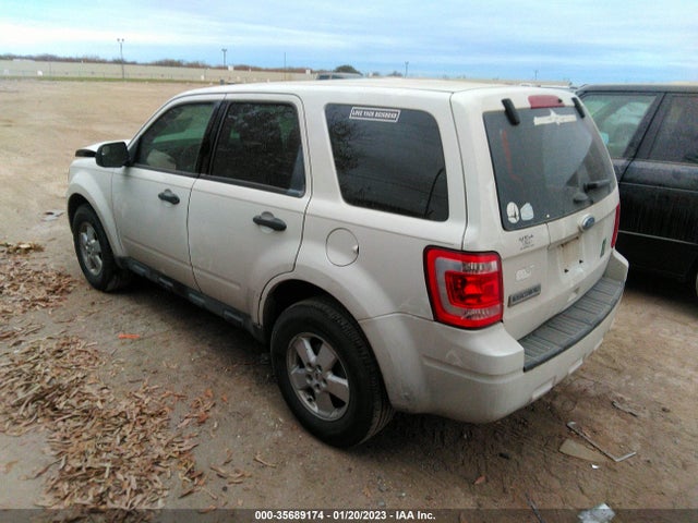 2012 FORD ESCAPE XLS VIN: 1FMCU0C74CKA90283