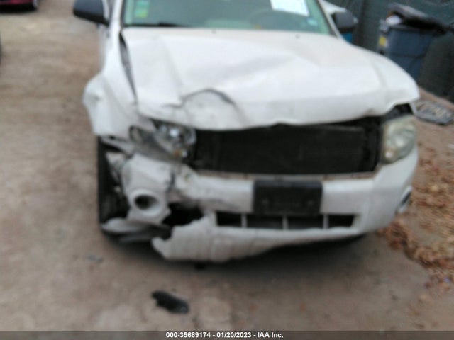 2012 FORD ESCAPE XLS VIN: 1FMCU0C74CKA90283