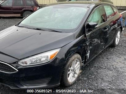 Ford FOCUS SE 2015 1FADP3K25FL352954 Image 2