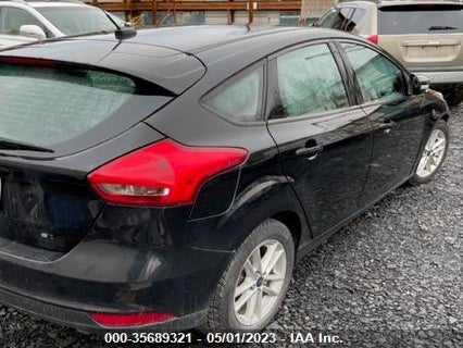 Ford FOCUS SE 2015 1FADP3K25FL352954 Image 4
