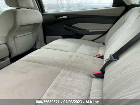 Ford FOCUS SE 2015 1FADP3K25FL352954 Image 8
