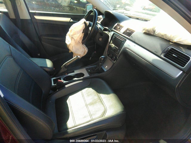1VWBH7A37DC052262 Volkswagen Passat Se W/sunroof & Nav
