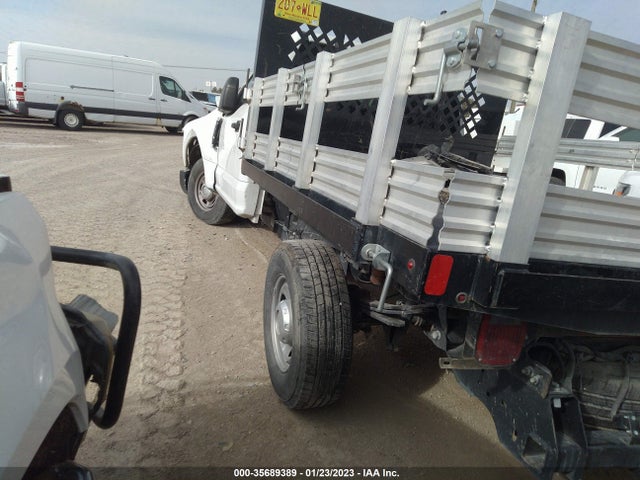 Ford 2019 2019 1FDBF2A65KED13441 Image 3