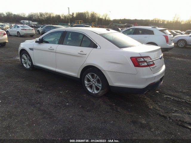 2017 Ford Taurus, VIN: 1FAHP2H82HG137745