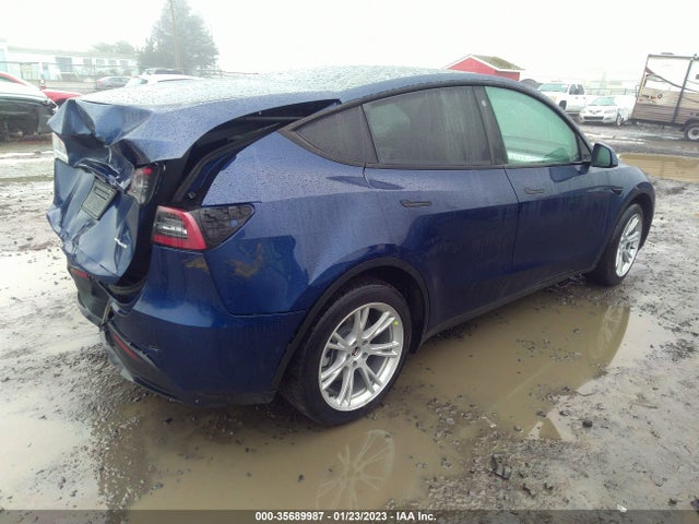 7SAYGDEE6NF419587 Tesla Model Y Long Range